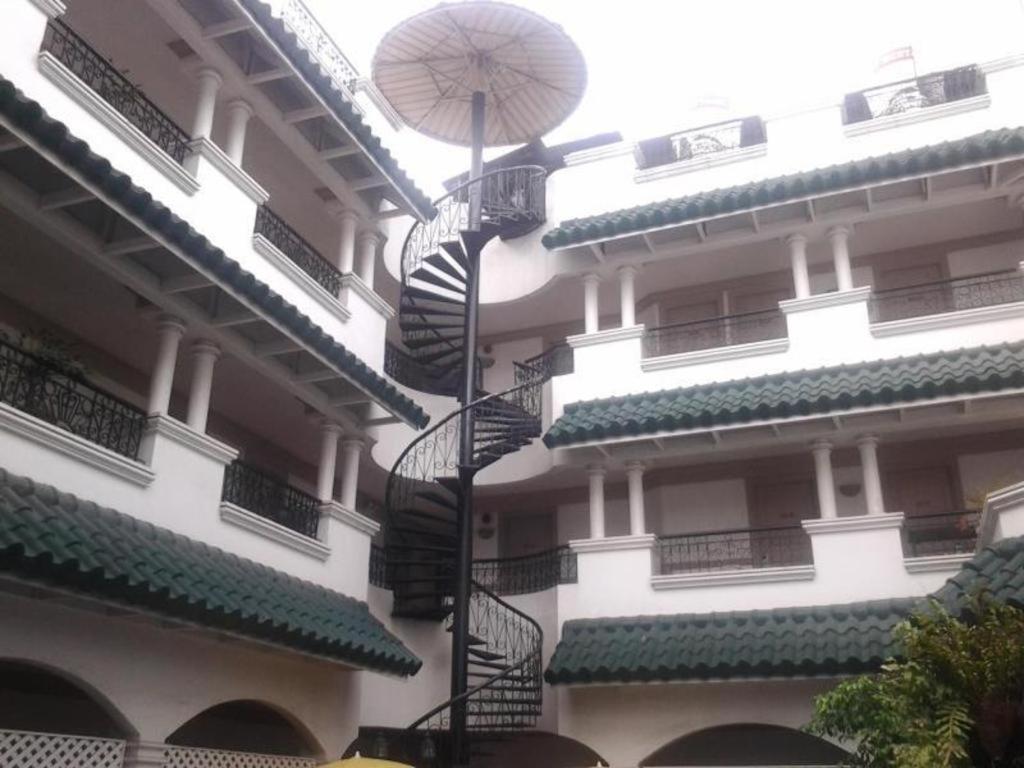 Hotel Galleria Davao City Eksteriør bilde