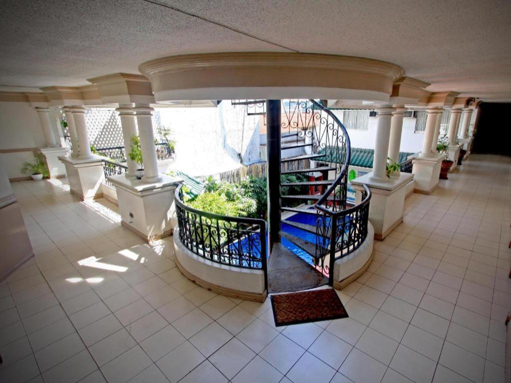 Hotel Galleria Davao City Eksteriør bilde