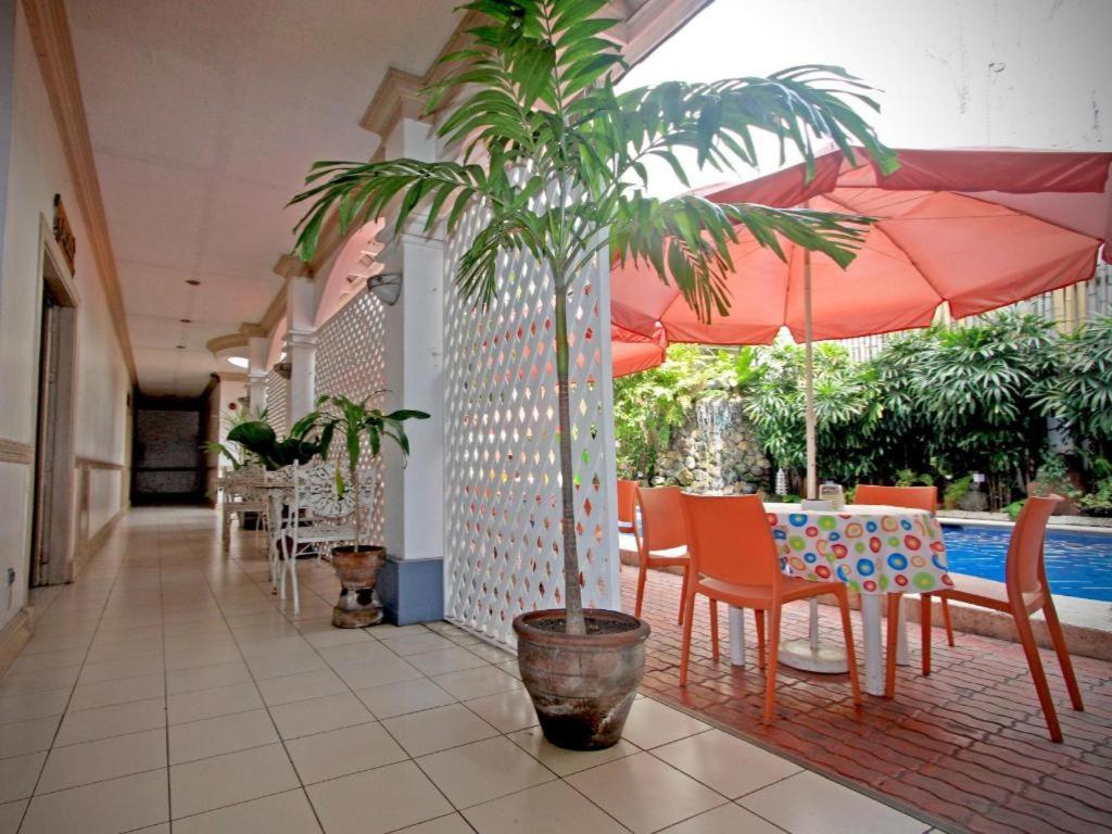 Hotel Galleria Davao City Eksteriør bilde